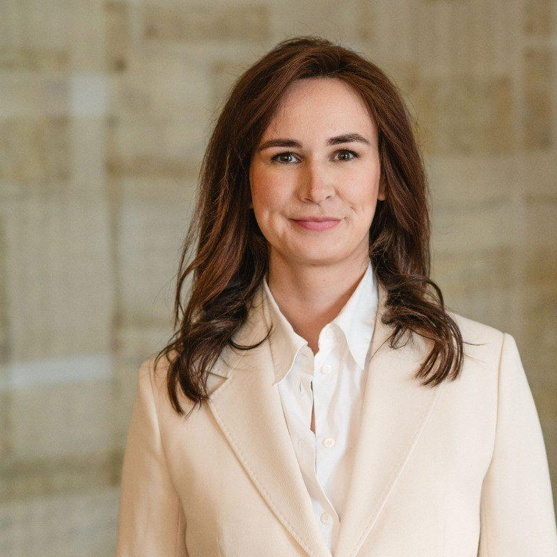 <a href="https://www.linkedin.com/in/anjamoestl" target="_blank" rel="noreferrer noopener">Anja M</a>